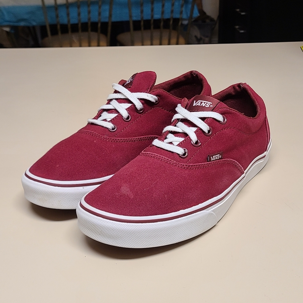 Vans Doheny classic low top skateboard sneakers size 11